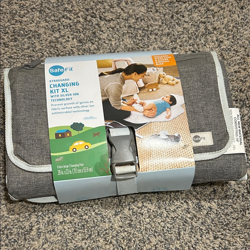 SafeFit changing kit XL NWT